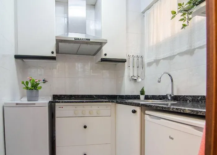 Estudio Y Parking Privado A 3 Min De La Playa *